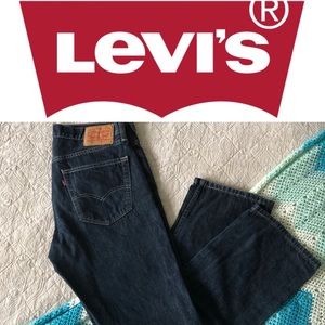 ⭐️SALE⭐️ Levi’s 34x34 559 medium wash